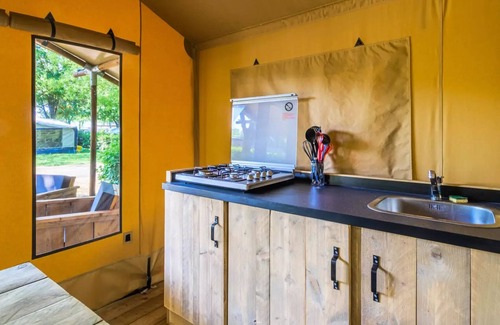 Saint-Julien-de-Concelles House | Discover Comfort at Camping du Chêne - Pet-Friendly Getaway