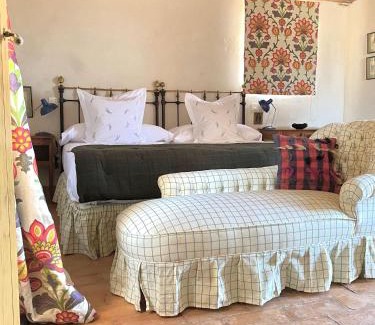Cumbres de San Bartolome Ski Chalet | Unforgettable Stay at Campillo Alto with Pool and Family Access