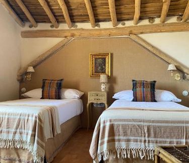 Cumbres de San Bartolome Ski Chalet | Unforgettable Stay at Campillo Alto with Pool and Family Access