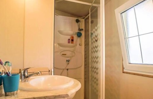 Saint-Vincent-de-Durfort House | Camping maeva Escapades Coeur d'Ardèche **** - Mobile Home 4 Rooms 6/8 People + TV