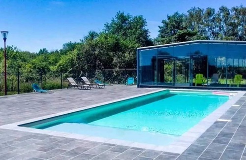 Mont-pres-Chambord House | Camping 3 étoiles - Piscine - ccbadca