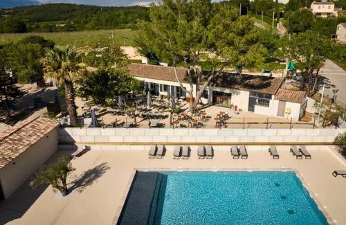 Malemort-du-Comtat Other | Camping 3 étoiles - Piscine - efaeh0