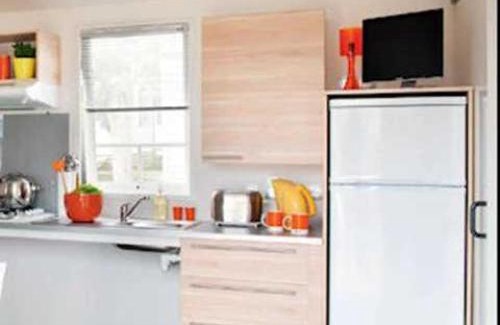 Chateauroux Other | Family-Friendly Mobilhome with Pet Amenities - eeedhe