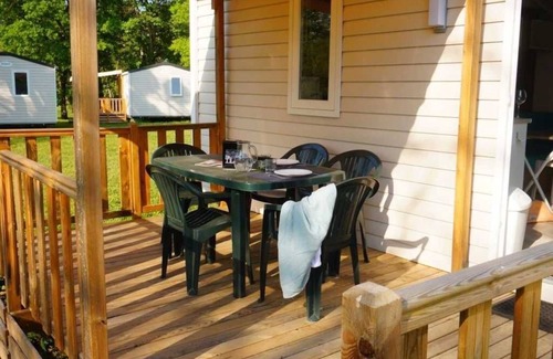 Bannay House | Cozy Camping 3 Étoiles with Spa and Breakfast Options