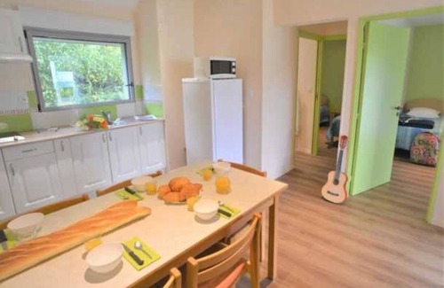 Merdrignac House | Family-Friendly 3-Star Hotel with Pool and Spa Amenities