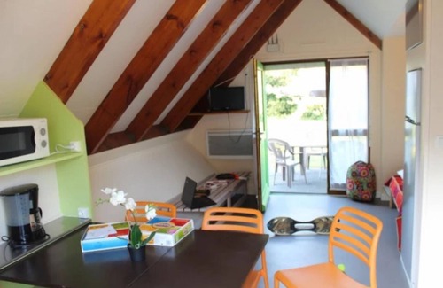 Merdrignac House | Gite 3 Étoiles with Pool and Spa for a Memorable Stay
