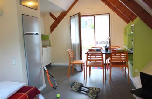 Merdrignac House | Gite 3 Étoiles with Pool and Spa for a Memorable Stay
