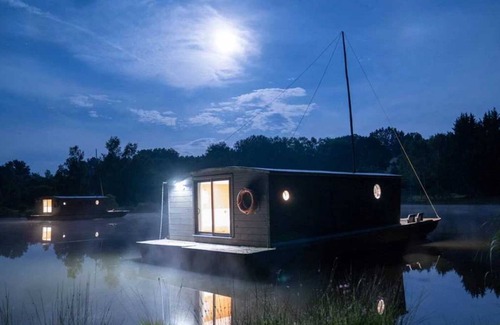 Chamberet House | Camping 3 étoiles - Piscine - ccaadfc