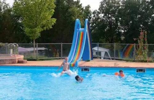 Devillac House | Relaxing 3-Star Camping with Pool & Family-Friendly Amenities