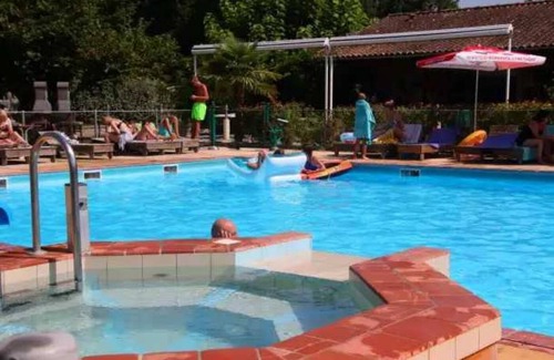 Devillac House | Relaxing 3-Star Camping with Pool & Family-Friendly Amenities