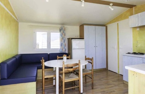 Kerroch House | Relaxing 3-Star Camping with Pool and Family Amenities