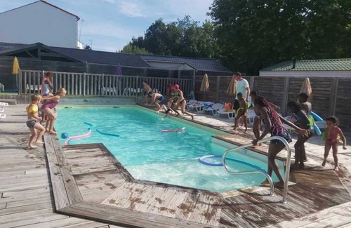 Surgeres House | Camping 3 étoiles - Piscine - ccbbbfa