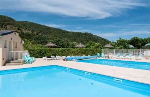 Arles-sur-Tech House | Family-Friendly Camping with Pool and Spa Amenities