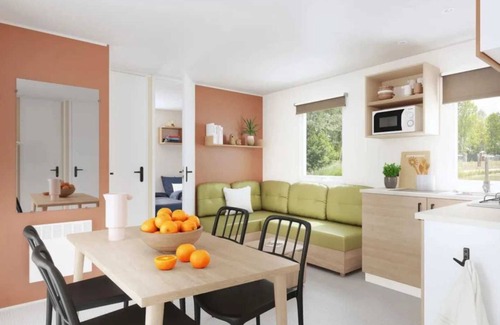 Martres-Tolosane House | Family-Friendly Camping with Water Park at Eeceia Resort