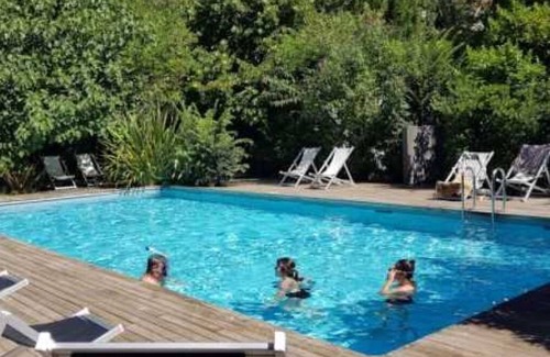 Saint-Jeannet House | Relaxing 4-Star Camping with Pool and Family Amenities