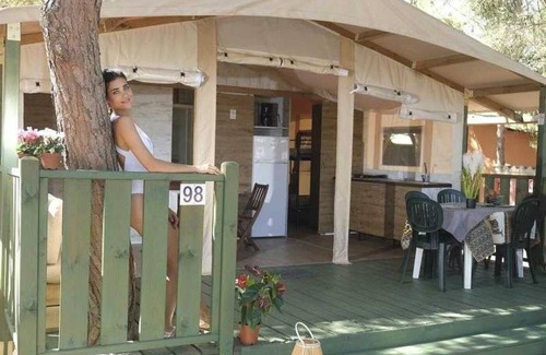 Alghero House | Experience 4-Star Camping with Pool and Spa Amenities