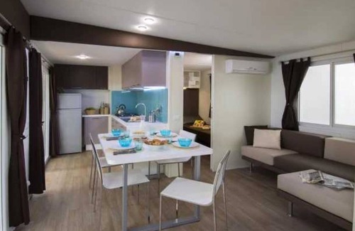 Alghero House | Relaxing 4-Star Camping with Pool and Spa Amenities