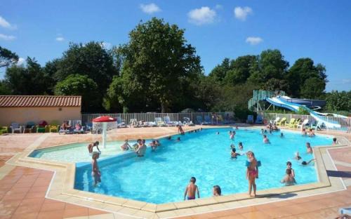 Challans Other | Relax in a 4-Star Mobilhome with Pool Access