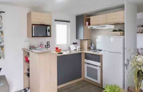 Thegra House | Family-Friendly Camping with Pool and Spa Amenities