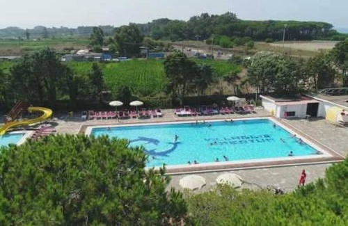 Capaccio Scalo House | Relax at eebeib: 4-Star Camping with Pool & Spa