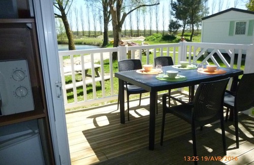 Bossee House | Family-Friendly Camping Au Clos de Beaulieu with Pool & Hot Tub