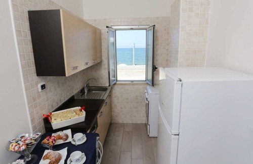 Magazzeno RV Rental | Pet-Friendly Camping B&B with Ocean View in Salerno
