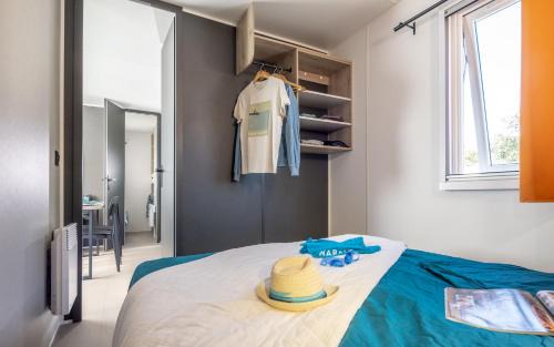 Colleville-sur-Mer Resort | Family-Friendly Camping at Colleville-sur-Mer with Pool
