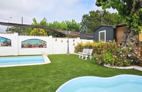 Canet de Mar House | Pet-Friendly Bungalow Maia: Guest Rated 9.7/10 with Pool