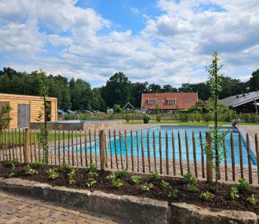 Mander Other | Pet-Friendly Camping Dal van de Mosbeek with Breakfast