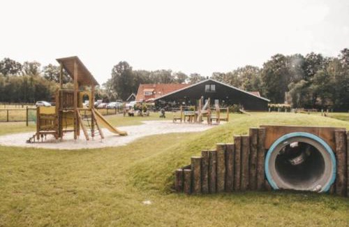Mander Other | Pet-Friendly Camping Dal van de Mosbeek with Breakfast