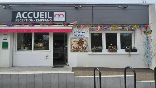 Mulhouse Other | Experience Camping de l'Ill: Pet-Friendly with Ocean Views