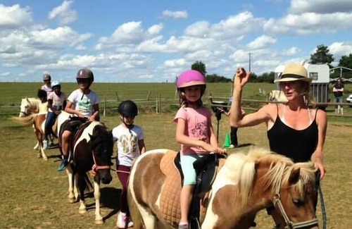 Peigney House | Family-Friendly Camping de la Liez with Spa & Breakfast