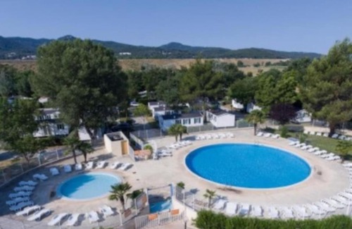 La Roque-d'Antheron Other | Pet-Friendly Camping Domaine des Iscles with Pool Access