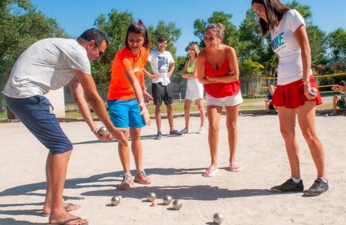 La Roque-d'Antheron Other | Pet-Friendly Camping Domaine des Iscles with Pool Access