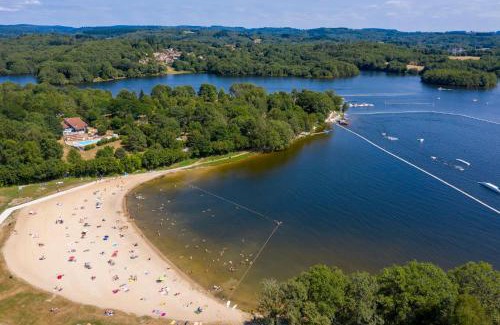 Saint-Pardoux Other | Pet-Friendly Getaway at Camping du Lac de Saint-Pardoux