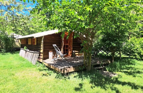 Arlebosc House | Pet-Friendly Trapper's Cabin at Camping du Viaduc***