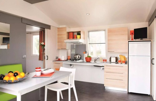 Ornans House | Relax at Camping Ecologique la Roche d'Ully - Cozy Cottage