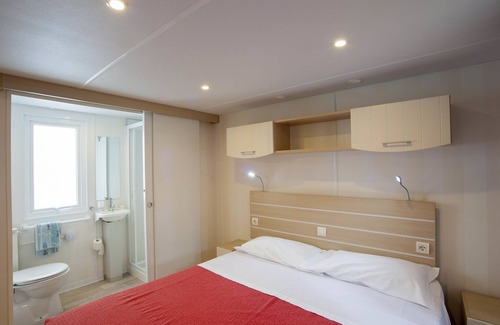 Lido degli Scacchi House | Discover Camping Florenz: Oceanfront Relaxation Awaits