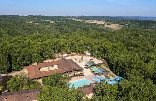 Cenac-et-Saint-Julien House | Cozy Camping Romanée Le Lou Castel with Spa & Family Comfort