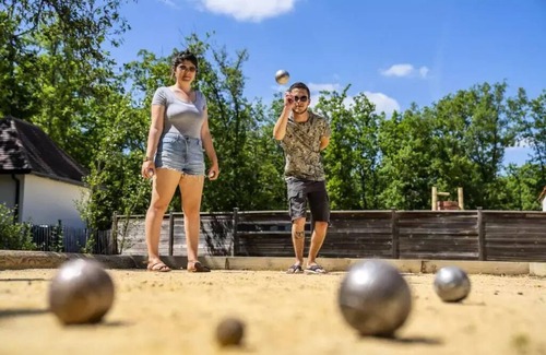 Cenac-et-Saint-Julien House | Cozy Camping Romanée Le Lou Castel with Spa & Family Comfort