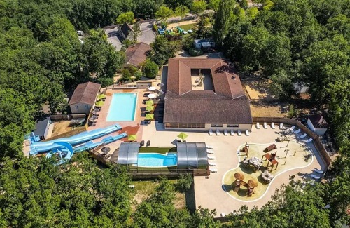 Cenac-et-Saint-Julien House | Discover Camping Romanée Le Lou Castel: Family-Friendly Escape