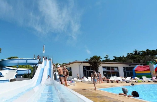 Domino House | Beachfront Retreat at Camping L'Anse Des Pins - Family Friendly