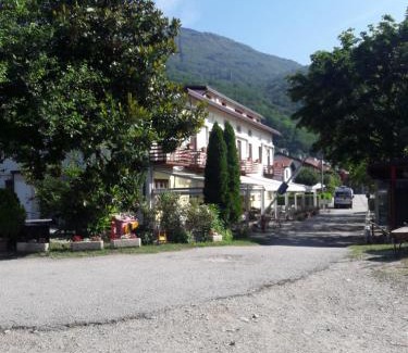 Sorico Resort | Pet-Friendly Camping Hotel Au Lac De Como with Pool & Views