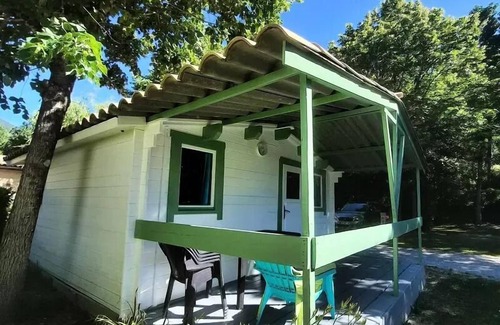 Annot House | Relaxing Retreat at Camping La Ribière - Mobile Home for Two