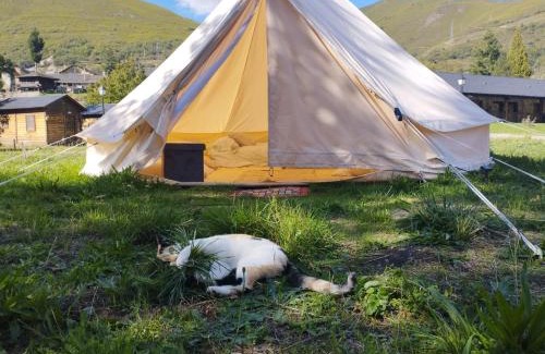 Palacios del Sil Other | Pet-Friendly Camping La Zarapica - Oceanfront Retreat