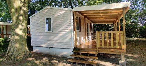 Peronne Other | Relax at Camping Le Brochet: Pet-Friendly with Pool & Dining