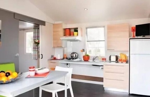Canet-de-Salars House | Family-Friendly Comfort at Camping Le Caussanel****