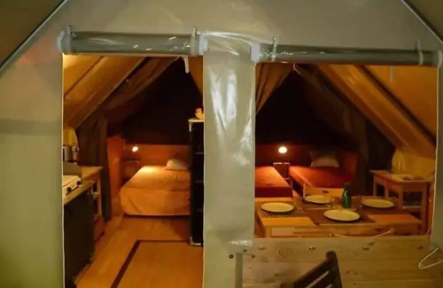 Marcillac-Saint-Quentin House | Unique Camping Le Pont de Mazerat with Cozy Cabane Toilée
