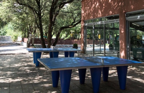 Saint-Maurice-d'Ibie House | Relax at Camping Le Sous Bois - Premium Air-Conditioned Stay