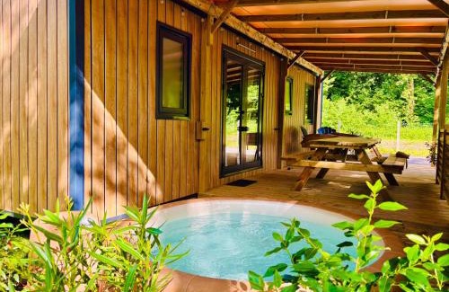 Gouvieux Other | Family-Friendly Camping le Pré des Moines with Pet Amenities